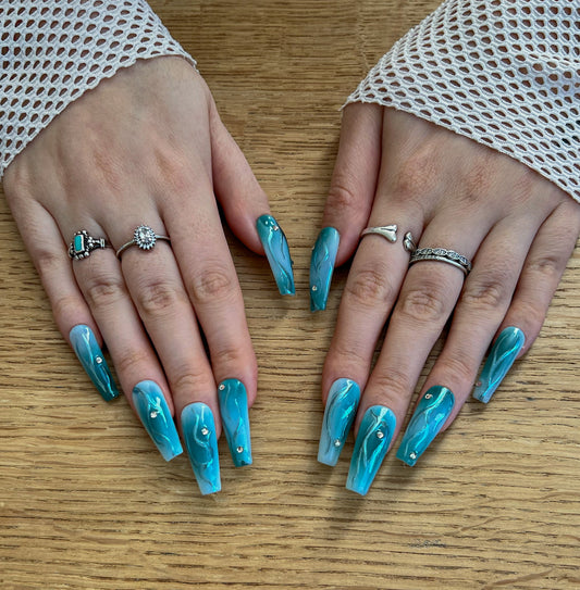 Comment poser vos ongles.